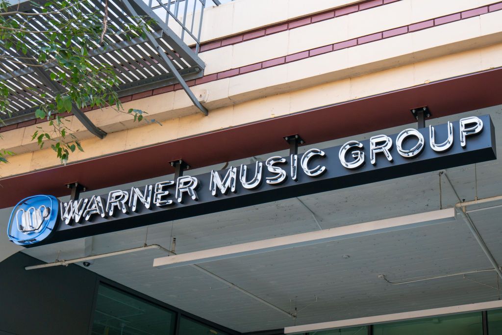 Warner Music Group Adding Play-to-Earn Games With Splinterlands Partnership